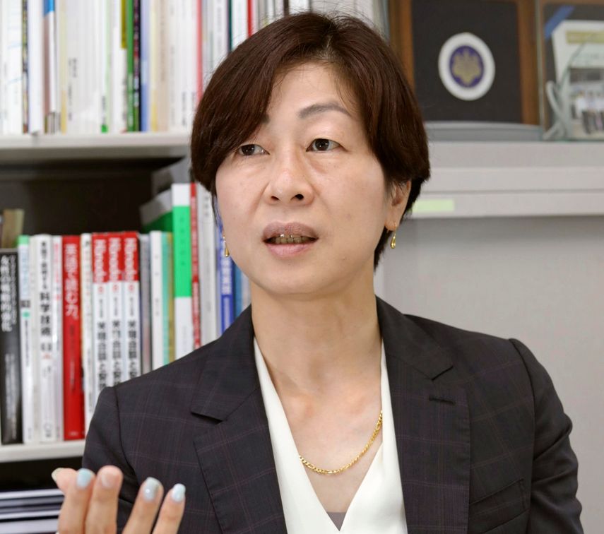 Kaori Yamaguchi, miembro ejecutivo del Comité Olímpico de Japón, habla en entrevista en Tokio, 19 de mayo de 2021