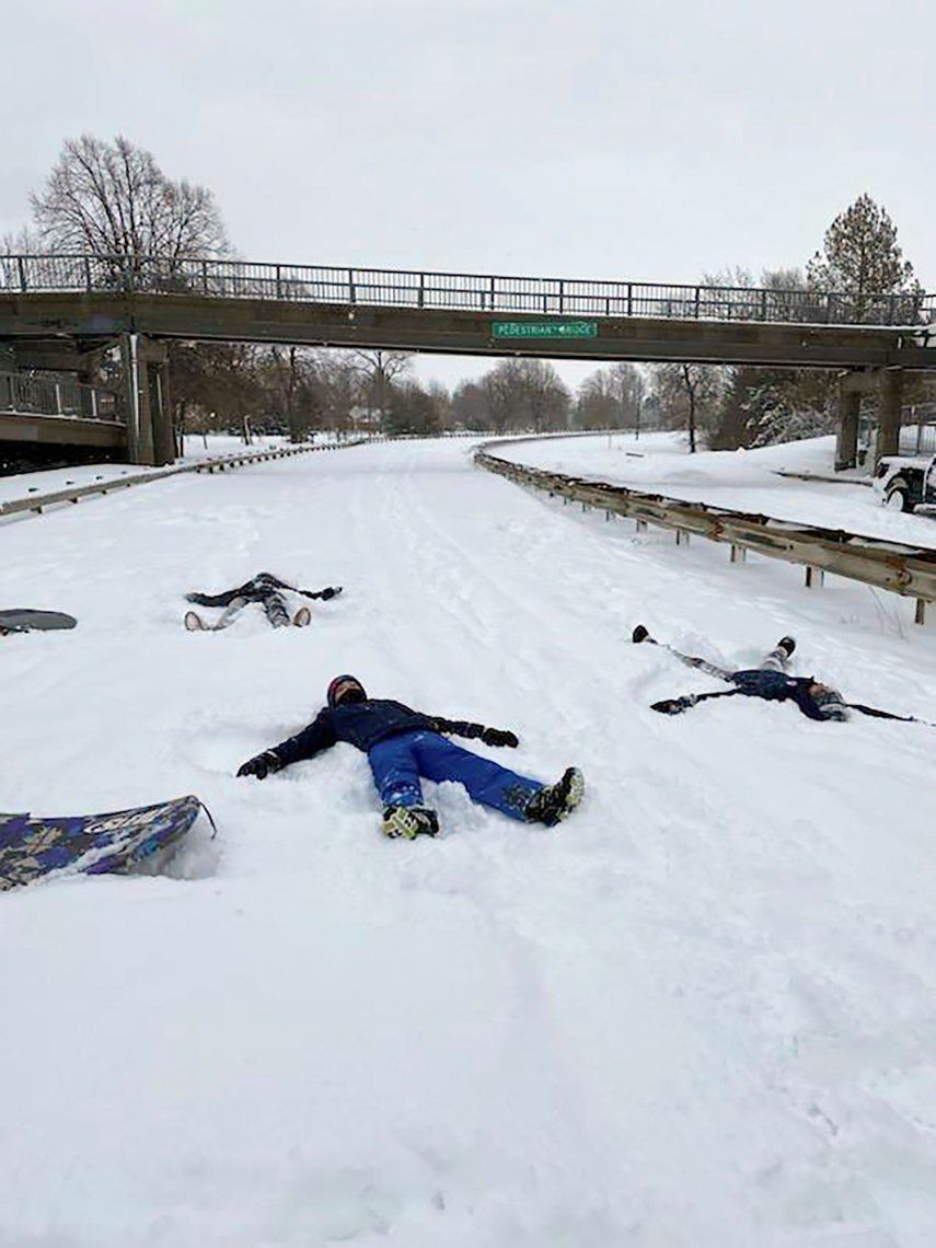 Tormenta De Nieve Del Siglo Deja 57 Muertos En EEUU