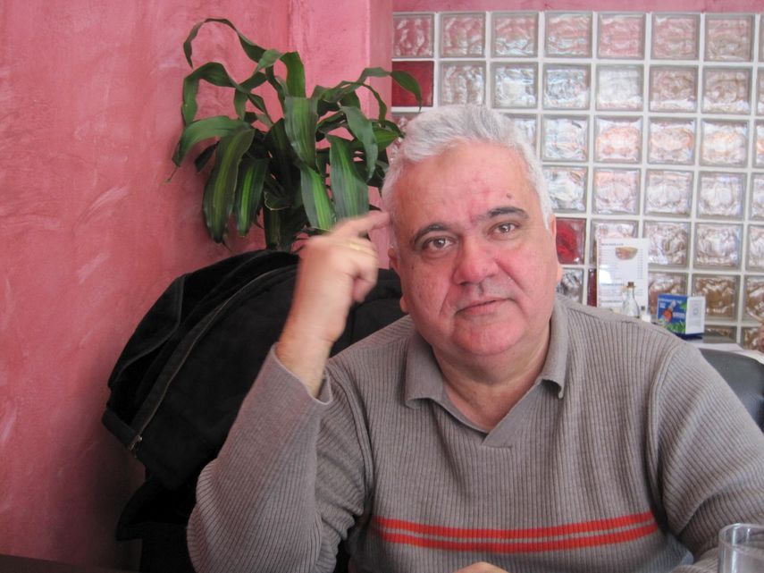 El dramaturgo cubano Amado del Pino.