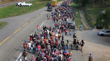 La caravana de cubanos en su camino por el territorio mexicano.