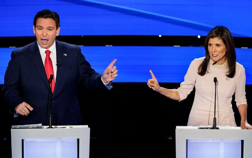 El gobernador de Florida, Ron DeSantis y la exembajadora de EEUU en Naciones Unidad, Nikki Haley, durante el último debate republicano.
