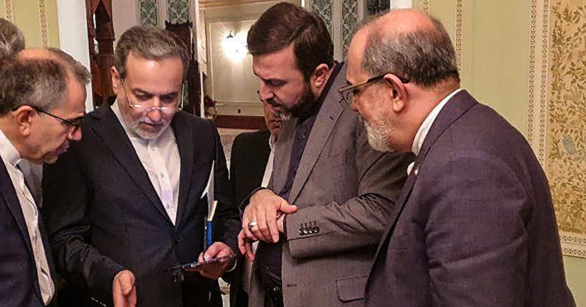 EEUU e Irán prosiguen diálogo el 19 de abril tras “positiva” negociación sobre programa nuclear