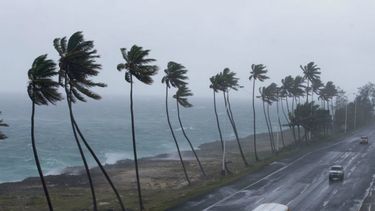 Se esperan fuertes ráfagas de vientos durante este lunes (Foto Referencial)