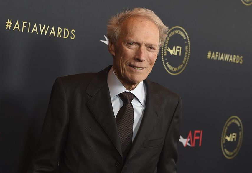 En esta imagen del 3 de enero de 2020, el cineasta y actor estadounidense&nbsp;Clint Eastwood llega a los premios AFI en Los Angeles.&nbsp;