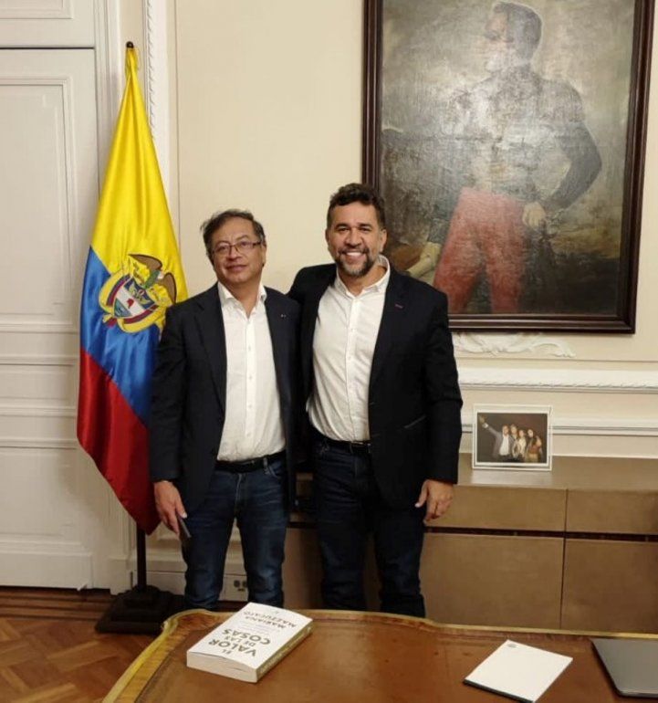 El presidente de Colombia Gustavo Petro y el embajador de Colombia en Nicaragua