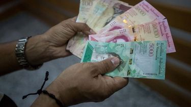 El nuevo billete de 10.000, equivale a unos 15 dólares a la tasa de cambio destinada a gastos secundarios.