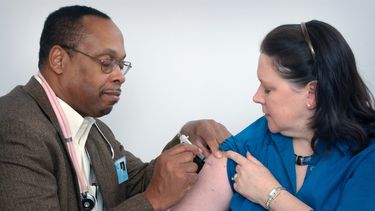 Diario las Américas | vacuna cdc - gripe -YAoNTGvcFnE-unsplash