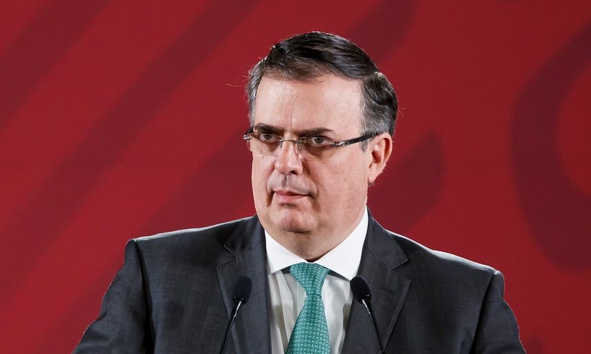 El secretario de Relaciones Exteriores de México, Marcelo Ebrard, habla durante una rueda de prensa en el Palacio Nacional de Ciudad de México.