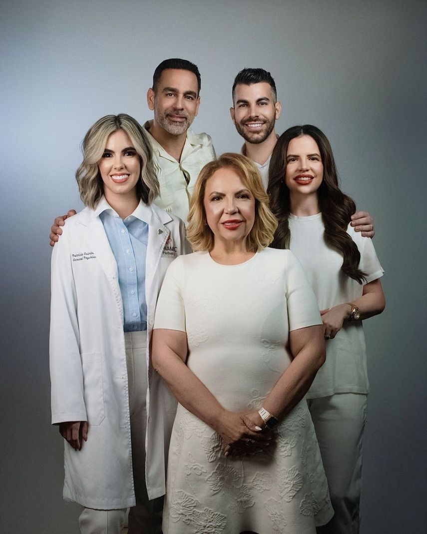 La Guiribitey Family Foundation invita a Threads of Hope Gala & Fashion Show.