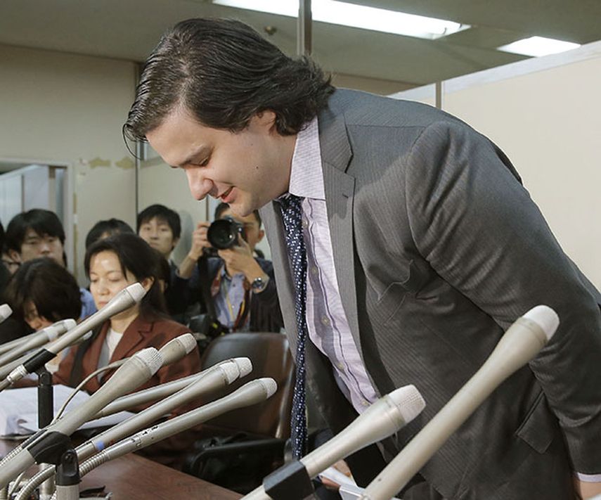 Mark Karpeles, director general del mercado financiero de bitcoins (moneda virtual) Mt. Gox, se disculpa por la quiebra de la bolsa durante una conferencia en el Ministerio de Justicia de Japón, en Tokio. (Foto AP/Kyodo News)