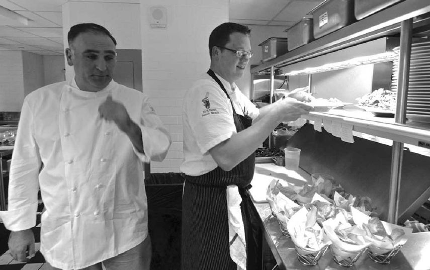 Imagen de archivo del chef español José Andrés, en la cocina de su restaurante Bazzar, en Miami Beach.