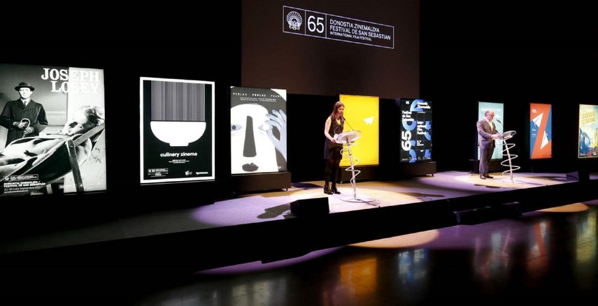 Presentación de los diferentes carteles del Festival de Cine.