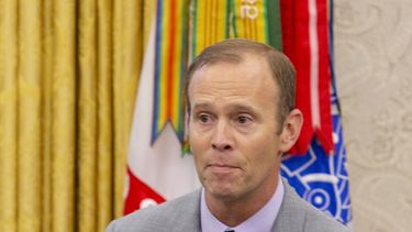 El hasta ahora administrador de la Agencia Federal para la Gestión de Emergencias (FEMA, en inglés) de Estados Unidos, Brock Long, anunció hoy su dimisión.