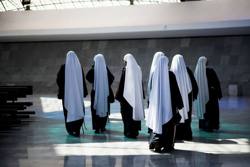 Imagen referencial a una religiosas