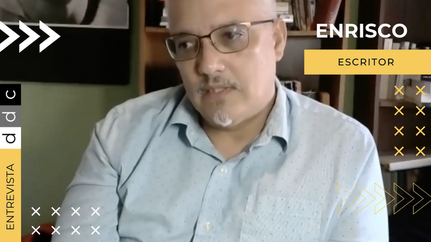 El autor cubano Enrique del Risco, en entrevista con Diario de Cuba.&nbsp;