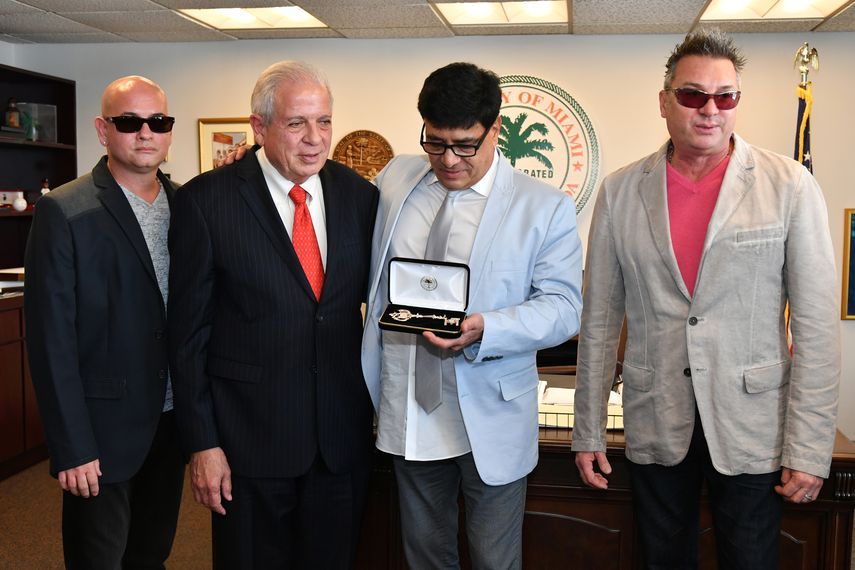 Rodolfo Alfaro, Tomás Regalado, Adrián Mesa y Nazario Alfaro.