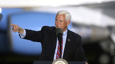 El vicepresidente estadounidense Mike Pence en un evento de campaña en Tallahassee, Florida, el 24 de octubre del 2020.&nbsp;