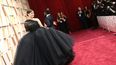 La actriz Sofía Carson en la alfombra roja de los Óscar 2022.&nbsp;