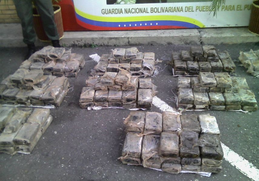 Uno de los cuatro componentes de la Fuerza Armada Nacional Bolivariana (FANB), activó un dispositivo especial en Caracas con el que se incautaron de 306 kilos de drogas