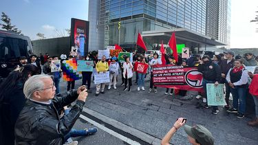 Manifestante en México DF, durante Conferencia de Acción Política Conservadora.