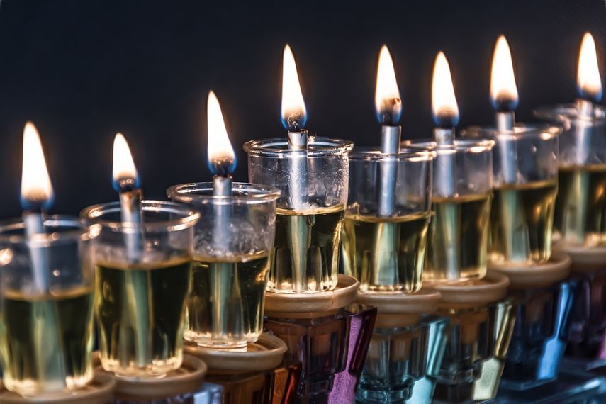 Janucá es una celebración religiosa que también se conoce como Fiesta de las luminarias