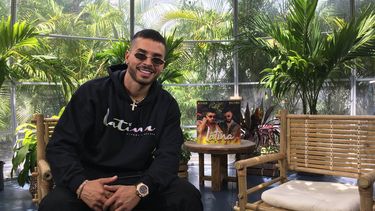 Cuando nosotros comenzamos hace unos diez años estábamos Balvin, Golpe a Golpe, varios artistas... recuerdo que todos decían que nosotros éramos una copia de los boricuas, explica el cantante de 35 años.