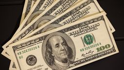 Billetes de cien dólares