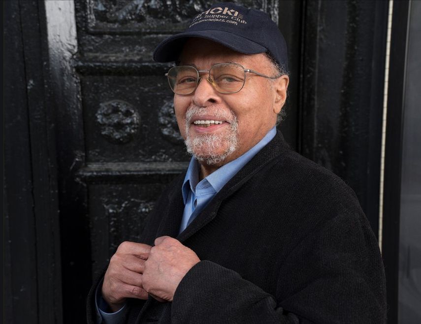 En esta foto de 2019 proporcionada por Smoke Sessions Records, el m&uacute;sico Jimmy Cobb posa para el lanzamiento de su &aacute;lbum This I Dig of You en la ciudad de Nueva York.&nbsp;&nbsp;