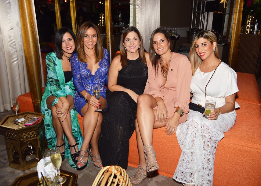 Claudia Garcia, Cynthia Chipi , Monica Rodriguez, Katherine &nbsp;Rodriguez y Maria Chipi