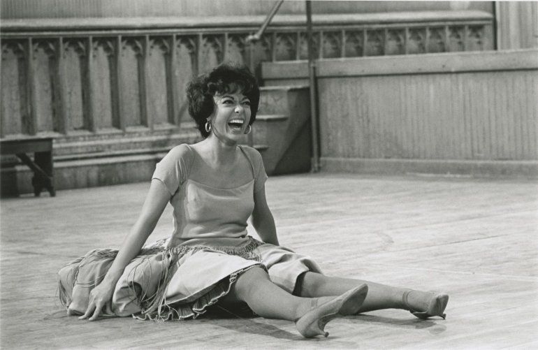 En esta imagen difundida por Roadside Attractions, Rita Moreno en una escena del documental 