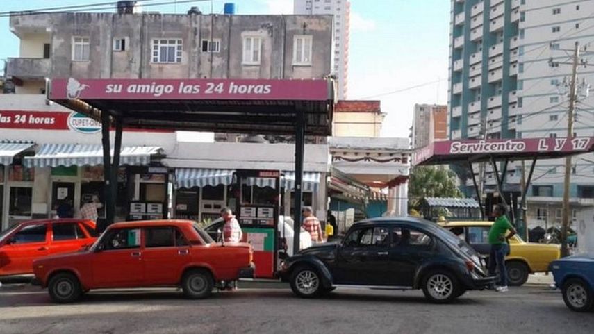 Vista de una gasolinera en La Habana, Cuba.