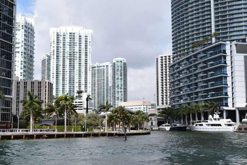 Vista parcial del río Miami.