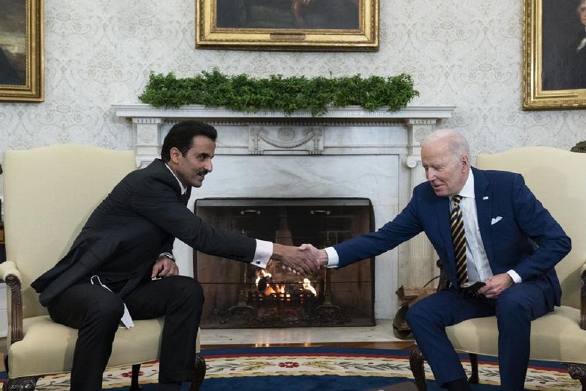 Biden recibe al emir de Catar bajo la sombra de la crisis en Ucrania