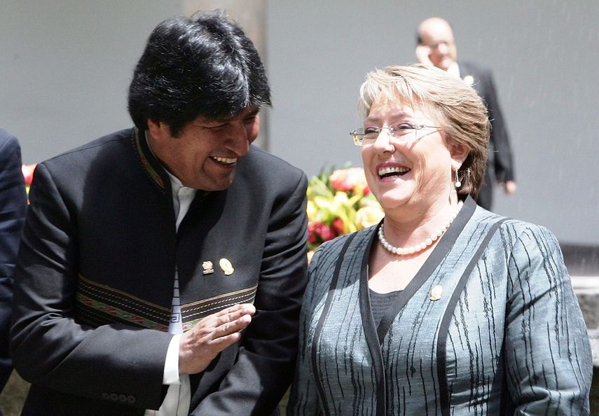 Los presidentes de Bolivia, Evo Morales. y de Chile, Michelle Bachelet. (EFE/Archivo)