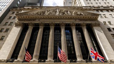 Imagen de la entrada del edificio donde radica la Bolsa de Nueva York.