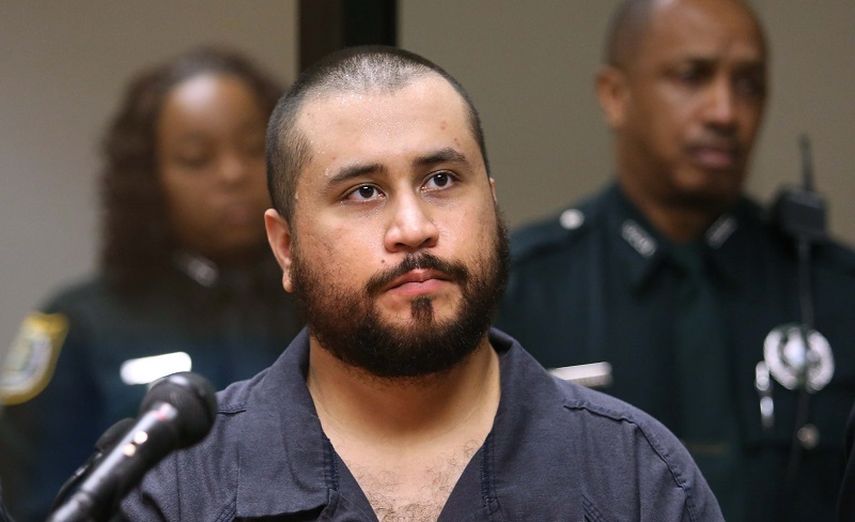 En esta imagen del martes 19 de noviembre de 2013, George Zimmerman escucha en el tribunal en Sanford, Florida, durante su audencia por cargos de agresión con agravantes por una discusión con su novia.(AP)