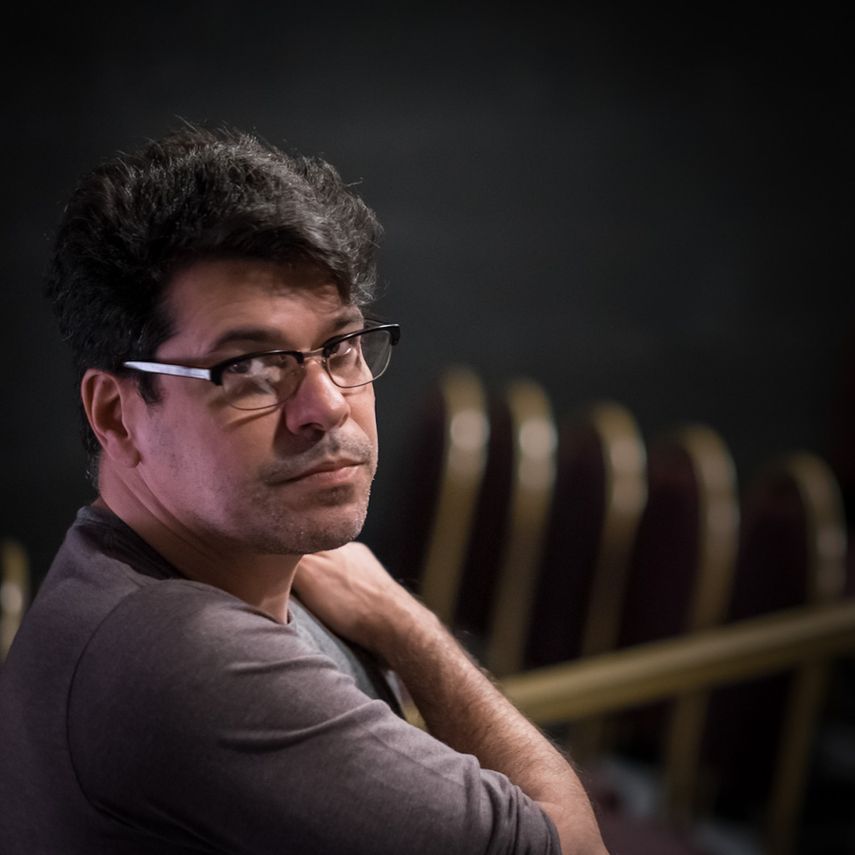 El dramaturgo Eddy Díaz Souza, director del espectáculo Leyendas negras y fundador de Artefactus Cultural Project.