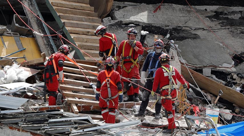 El hallazgo del cadáver elevó a 369 las víctimas mortales del terremoto, la mayoría en Ciudad de México, con 228 fallecidos.