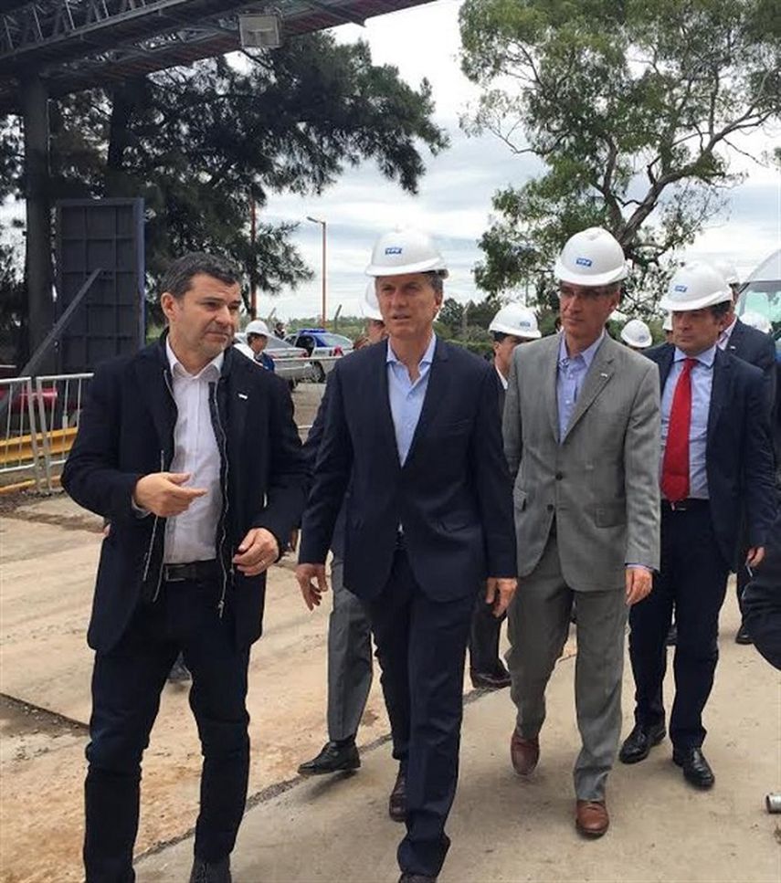 Macri, declaró tras visitar el Complejo Industrial La Plata de la petrolera YPF. (EFE)