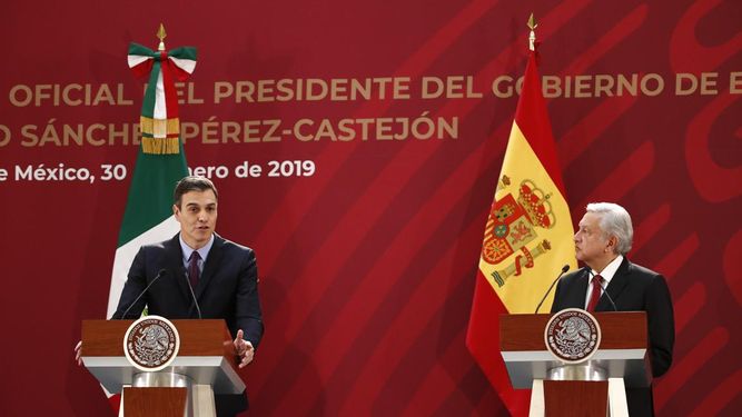 El mandatario de México, Andrés Manuel López Obrador junto al presidente del Gobierno español, Pedro Sánchez