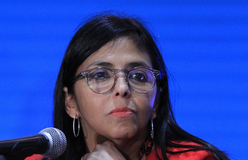 Delcy Rodríguez confirmó en Cancún que dejaba el cargo como canciller para entregarse al proyecto de la Constituyente promovida por el gobernante Nicolás Maduro.
