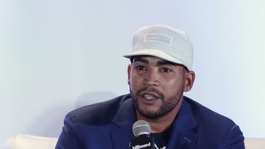 El cantante boricua Don Omar durante una conferencia de prensa previa a los premios Latin Billboard 2016.
