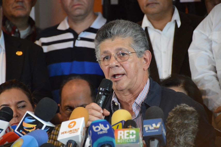 Henry Ramos Allup, dirigente opositor y diputado ante el Parlamento venezolano.