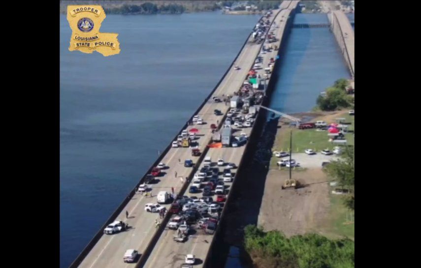 En la Interestatal 55 en la parroquia de St John the Baptist, múltiples carros colisionaron debido a una súper niebla que impidió la visibilidad de los conductores. La imagen de la Policía de carretera de Luisiana.&nbsp;