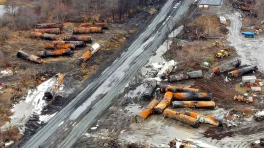 EEUU ordena a compañía ferroviaria pagar por limpieza de descarrilamiento tóxico