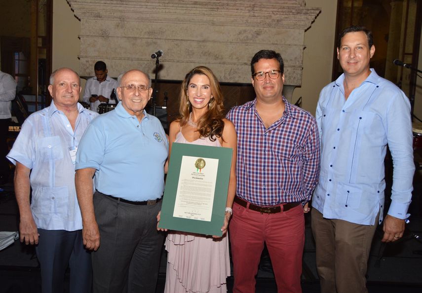 Jose &nbsp;Valdés-Fauli, Raúl Valdés-Fauli , Claudette Mendoza, Joseph Ruiz y Andres Mendoza