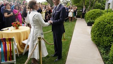 Los Biden celebran el Cinco de Mayo con la primera dama de México