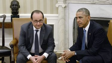 La cita se enmarca en el maratón diplomático que ha iniciado Hollande para reunirse con los principales líderes del mundo tras los atentados de París, que costaron la vida a al menos 130 personas. (EFE)