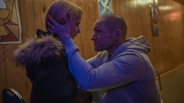 Escena de She Rides Shotgun, protagonizada y producida por Taron Egerton. &nbsp;