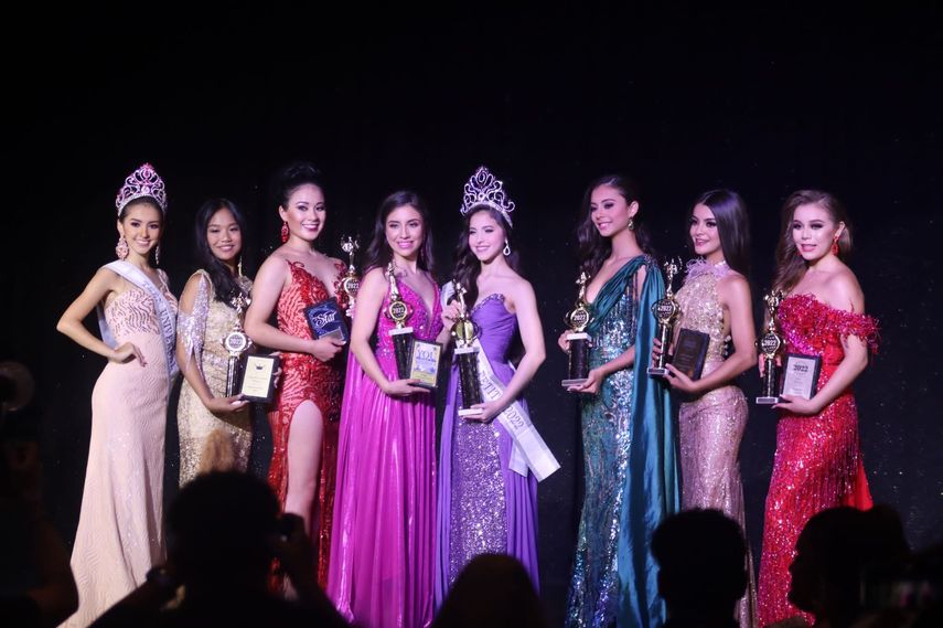 Universal Petite 2022